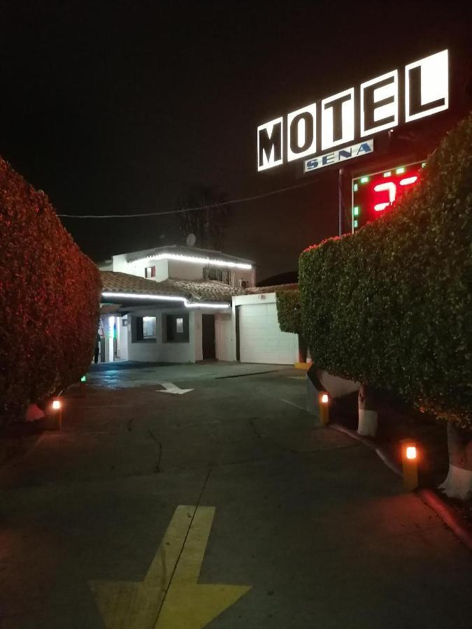 Motel Sena 엔세나다 외부 사진